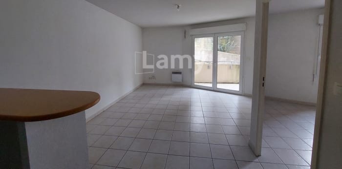 Image 3 sur 17 - Appartement  ·  Location · Nimes (30900) · 2 pièces · 44m²