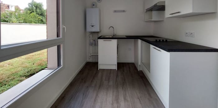 Image 1 sur 10 - Appartement  ·  Location · Lille (59160) · 4 pièces · 85m²
