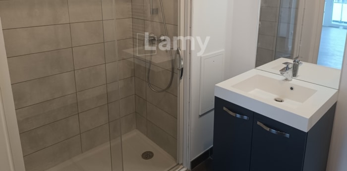 Image 8 sur 9 - Appartement  ·  Location · Notre Dame De Bondeville (76960) · 3 pièces · 59m²
