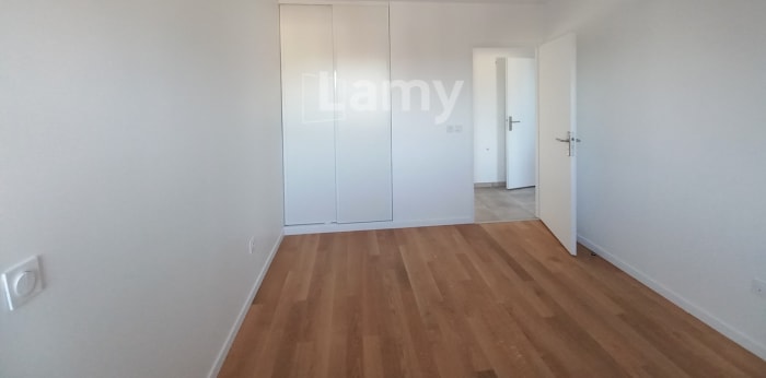 Image 6 sur 8 - Appartement  ·  Location · Chambery (73000) · 3 pièces · 74m²