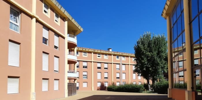 Image 10 sur 10 - Appartement  ·  Location · Aix En Provence (13090) · 1 pièce · 15m²