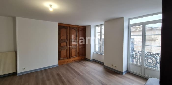 Image 3 sur 8 - Appartement  ·  Location · Issoire (63500) · 3 pièces · 81m²