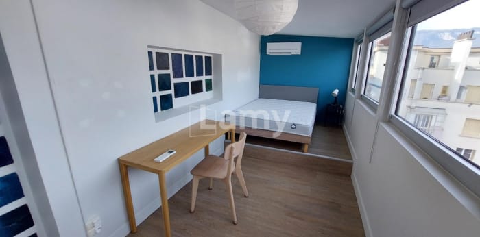 Image 4 sur 12 - Appartement  ·  Location · Grenoble (38000) · 4 pièces · 102m²