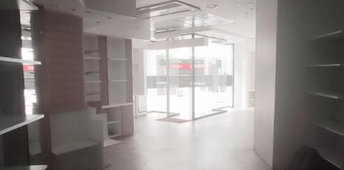 Image 5 sur 10 - Local  ·  Location · Voiron (38500) · 61m²