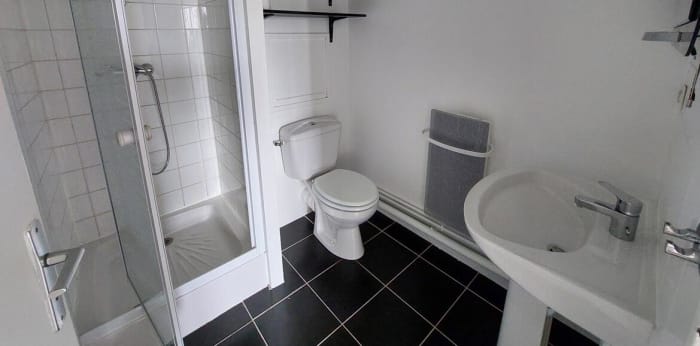 Image 4 sur 6 - Appartement  ·  Location · Reims (51100) · 1 pièce · 18m²