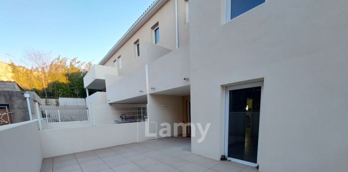 Image 14 sur 17 - Appartement  ·  Location · Nimes (30900) · 2 pièces · 42m²