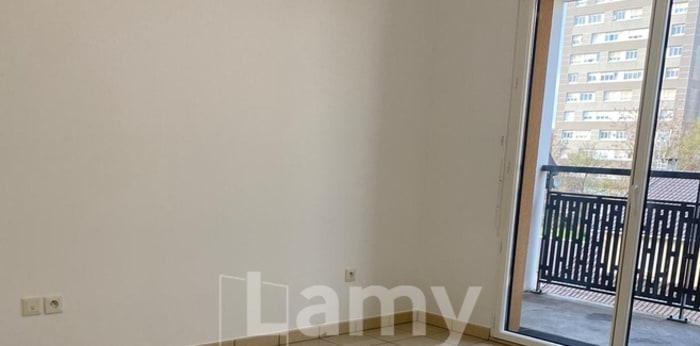 Image 4 sur 5 - Appartement  ·  Location · Vitry Sur Seine (94400) · 4 pièces · 78m²