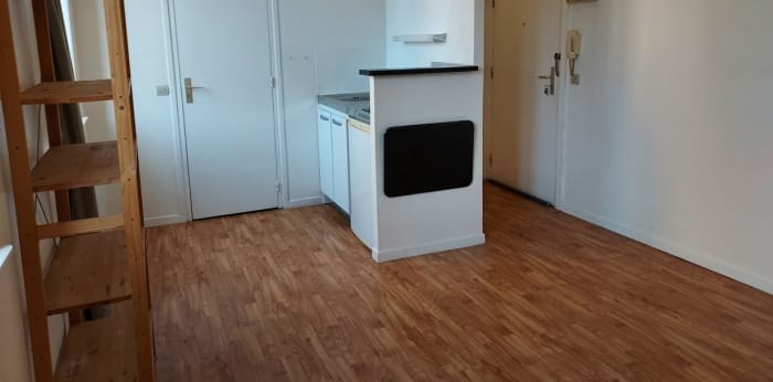 Image 1 sur 4 - Appartement  ·  Location · Lille (59800) · 1 pièce · 20m²