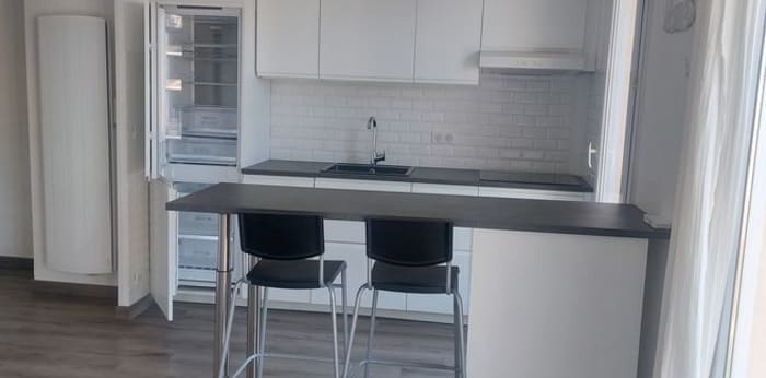 Image 3 sur 8 - Appartement  ·  Location · Aix En Provence (13090) · 4 pièces · 70m²