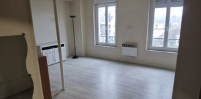 Image 6 sur 8 - Appartement  ·  Location · Compiegne (60200) · 1 pièce · 29m²