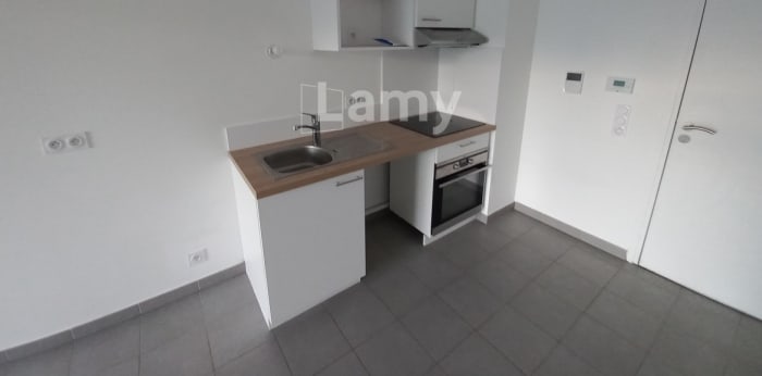 Image 2 sur 7 - Appartement  ·  Location · Clermont Ferrand (63000) · 2 pièces · 40m²