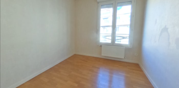 Image 5 sur 9 - Appartement  ·  Location · Grenoble (38000) · 3 pièces · 72m²