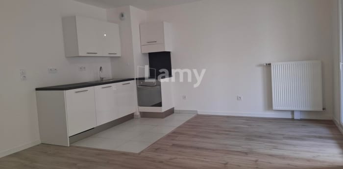 Image 1 sur 6 - Appartement  ·  Location · Lille (59160) · 3 pièces · 70m²