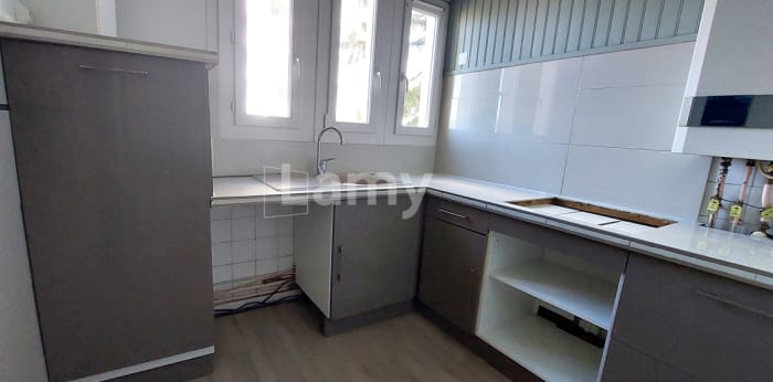 Image 12 sur 13 - Appartement  ·  Location · Ales (30100) · 3 pièces · 66m²