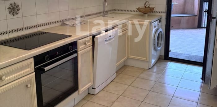 Image 7 sur 15 - Appartement  ·  Location · Salon De Provence (13300) · 3 pièces · 73m²