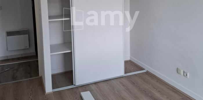 Image 7 sur 8 - Appartement  ·  Location · Nantes (44200) · 3 pièces · 66m²