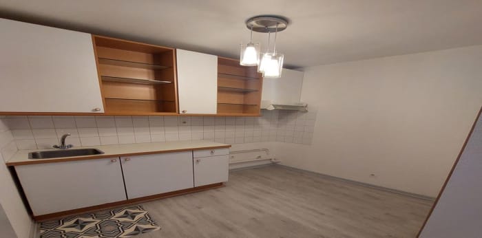 Image 1 sur 5 - Appartement  ·  Location · Issoire (63500) · 1 pièce · 28m²