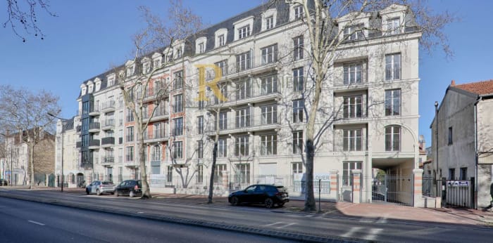 Image 1 sur 4 - Appartement  ·  Location · Rueil Malmaison (92500) · 1 pièce · 40m²