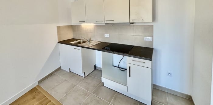 Image 3 sur 4 - Appartement  ·  Location · Rueil Malmaison (92500) · 1 pièce · 40m²