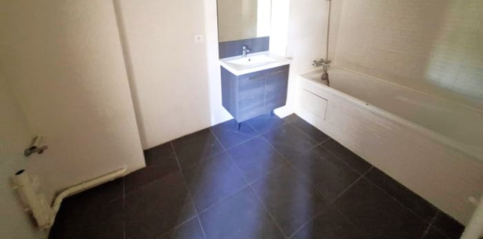 Image 6 sur 9 - Appartement  ·  Location · Le Plessis Robinson (92350) · 2 pièces · 45m²