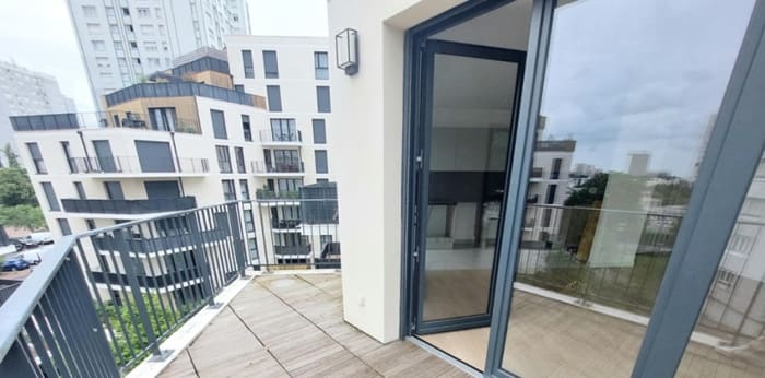 Image 1 sur 9 - Appartement  ·  Location · Nanterre (92000) · 5 pièces · 105m²
