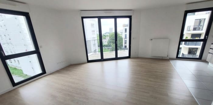 Image 2 sur 9 - Appartement  ·  Location · Nanterre (92000) · 5 pièces · 105m²