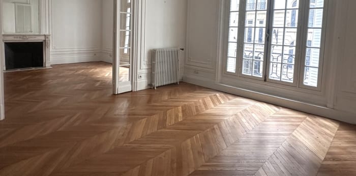 Image 2 sur 9 - Appartement  ·  Location · Paris (75017) · 6 pièces · 173m²