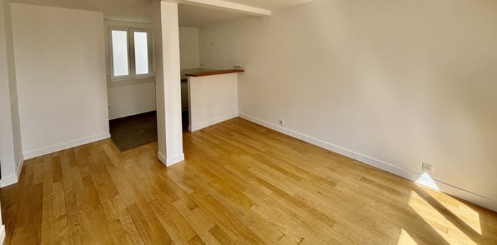 Image 3 sur 6 - Appartement  ·  Location · Paris (75016) · 1 pièce · 42m²