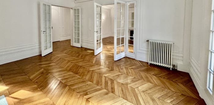 Image 2 sur 8 - Appartement  ·  Location · Paris (75017) · 6 pièces · 176m²