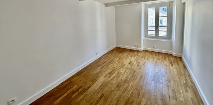 Image 5 sur 6 - Appartement  ·  Location · Paris (75001) · 2 pièces · 47m²