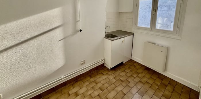 Image 4 sur 7 - Appartement  ·  Location · Paris (75014) · 2 pièces · 48m²