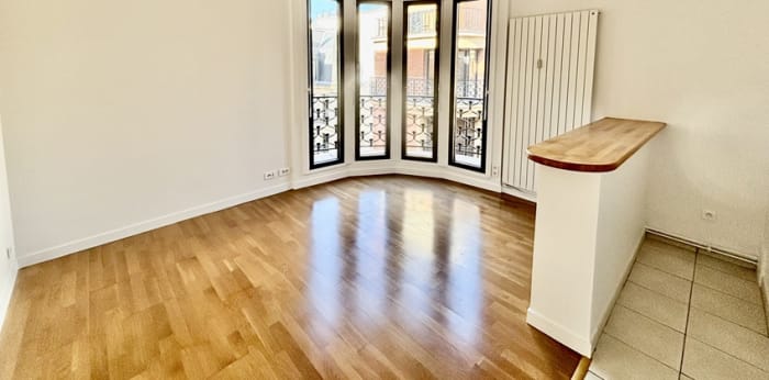 Image 1 sur 4 - Appartement  ·  Location · Paris (75008) · 1 pièce · 24m²