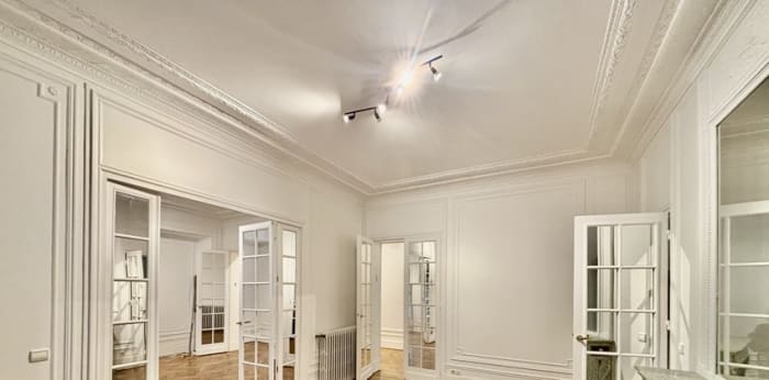 Image 1 sur 9 - Appartement  ·  Location · Paris (75017) · 5 pièces · 156m²