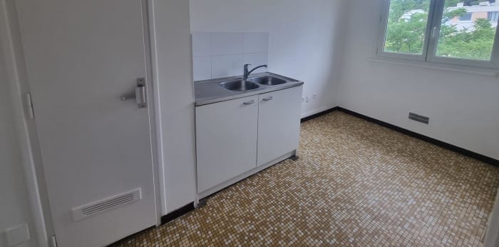 Image 2 sur 4 - Appartement  ·  Location · Villebon Sur Yvette (91140) · 2 pièces · 47m²