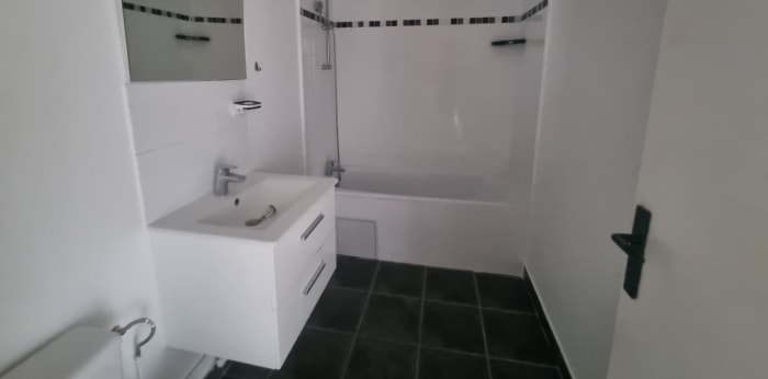 Image 3 sur 4 - Appartement  ·  Location · Villebon Sur Yvette (91140) · 2 pièces · 47m²