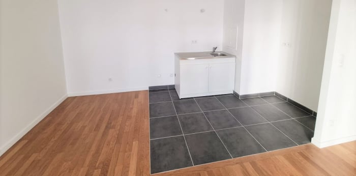 Image 4 sur 6 - Appartement  ·  Location · Suresnes (92150) · 2 pièces · 43m²