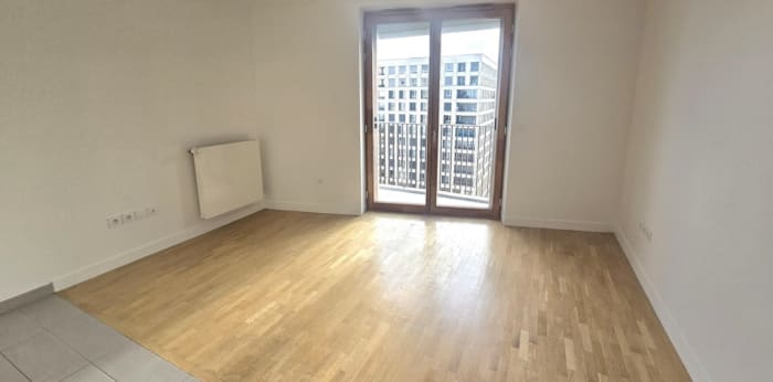 Image 3 sur 5 - Appartement  ·  Location · Paris (75018) · 1 pièce · 26m²