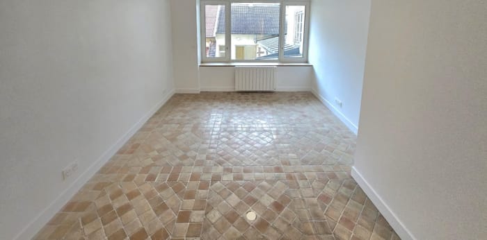 Image 7 sur 9 - Appartement  ·  Location · Paris (75006) · 5 pièces · 144m²