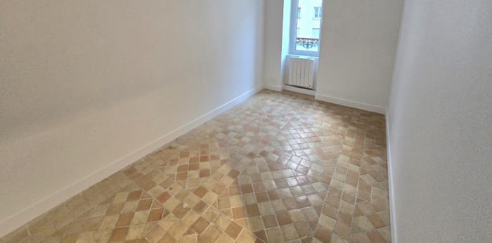Image 8 sur 9 - Appartement  ·  Location · Paris (75006) · 5 pièces · 144m²