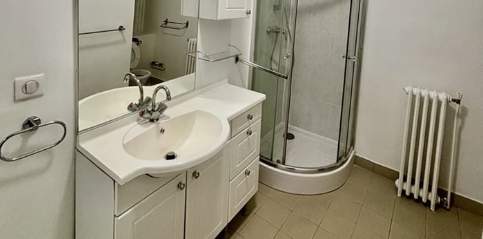 Image 6 sur 9 - Appartement  ·  Location · Paris (75007) · 5 pièces · 142m²