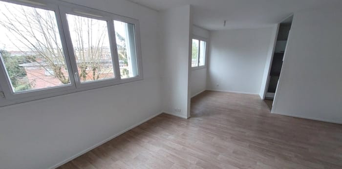 Image 2 sur 8 - Appartement  ·  Location · Saint Cloud (92210) · 4 pièces · 82m²