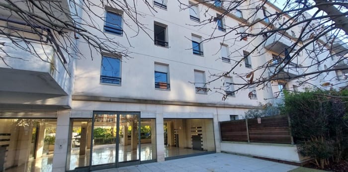 Image 5 sur 5 - Appartement  ·  Location · Saint Cloud (92210) · 1 pièce · 30m²