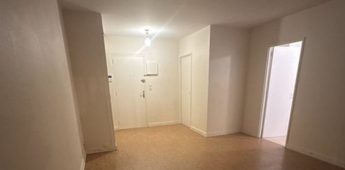 Image 2 sur 5 - Appartement  ·  Location · Viry Chatillon (91170) · 1 pièce · 28m²