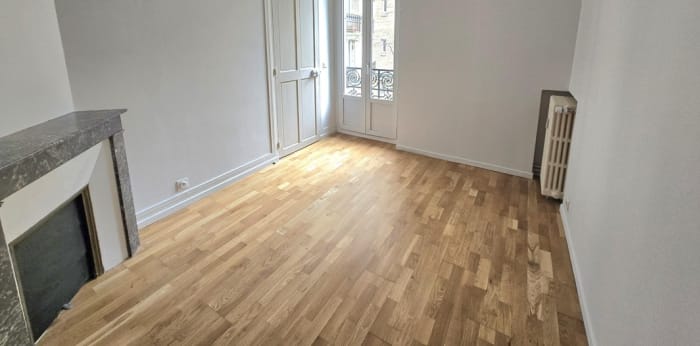 Image 2 sur 5 - Appartement  ·  Location · Paris (75012) · 2 pièces · 35m²