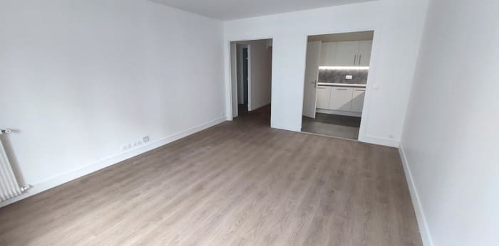 Image 2 sur 4 - Appartement  ·  Location · Paris (75005) · 2 pièces · 54m²