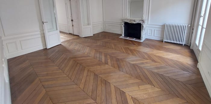 Image 2 sur 8 - Appartement  ·  Location · Paris (75017) · 5 pièces · 139m²