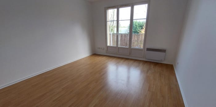 Image 2 sur 6 - Appartement  ·  Location · Plaisir (78370) · 2 pièces · 45m²