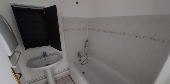 Image 5 sur 6 - Appartement  ·  Location · Plaisir (78370) · 2 pièces · 45m²