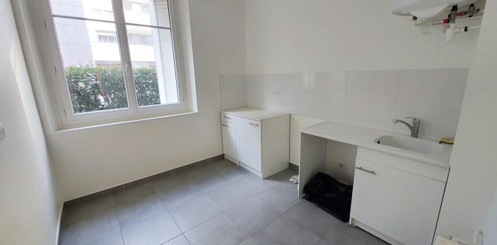 Image 3 sur 5 - Appartement  ·  Location · Paris (75017) · 2 pièces · 50m²