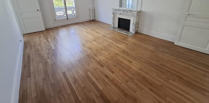 Image 4 sur 8 - Appartement  ·  Location · Paris (75008) · 7 pièces · 231m²